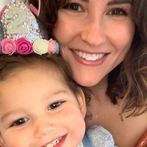 Meet your Posher, Alison